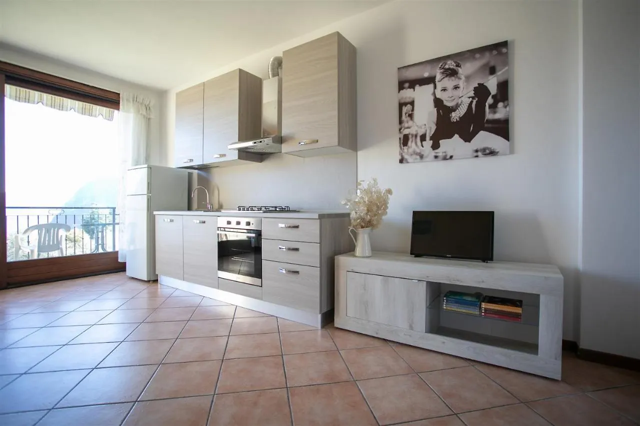 Iseolakerental - Casa Filander Solto Collina 0*,